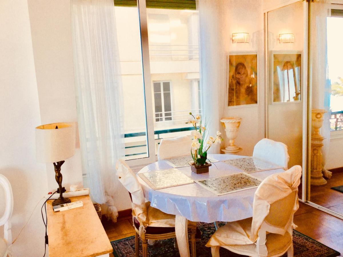 Endless Stunning Mediterranean Sea Views Promenade Des Anglais Nice Exteriér fotografie