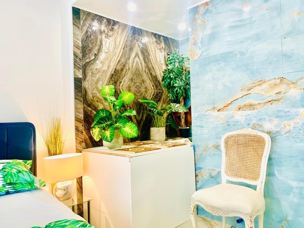 Endless Stunning Mediterranean Sea Views Promenade Des Anglais Nice Exteriér fotografie
