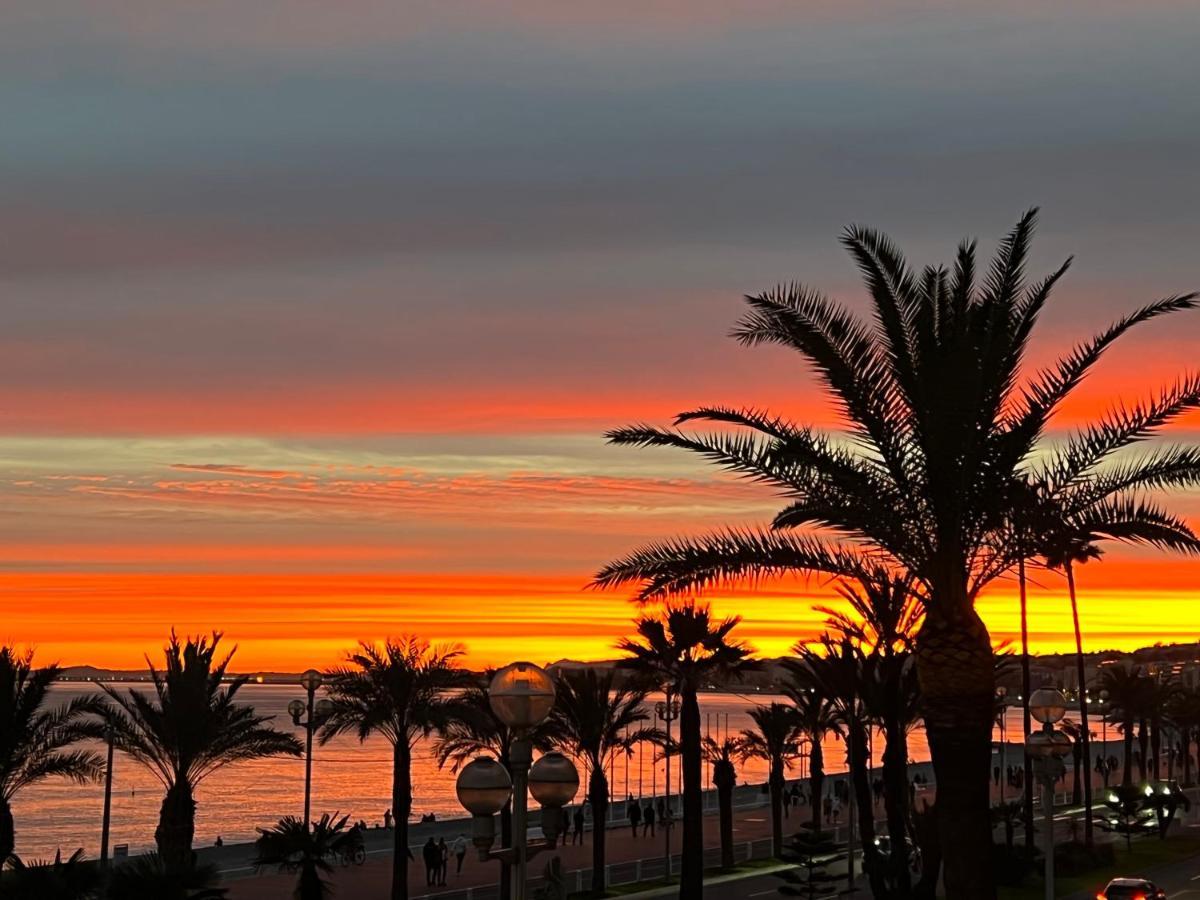 Endless Stunning Mediterranean Sea Views Promenade Des Anglais Nice Exteriér fotografie