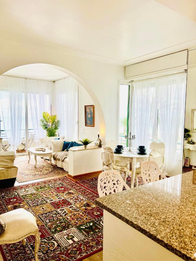 Endless Stunning Mediterranean Sea Views Promenade Des Anglais Nice Exteriér fotografie